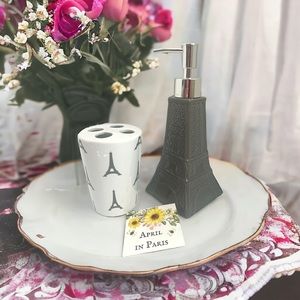 Paris Eiffel Tower Liquid Soap Pump Toothbrush Holder Set